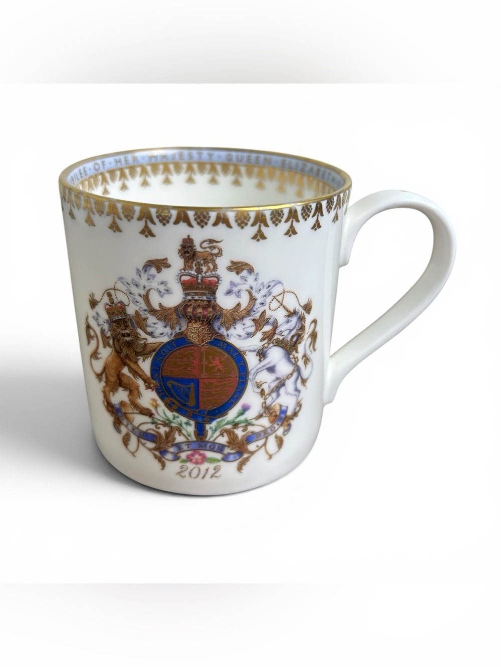 Queen Elizabeth II Buckingham Palace fine bone china Diamond Jubilee mug 2012